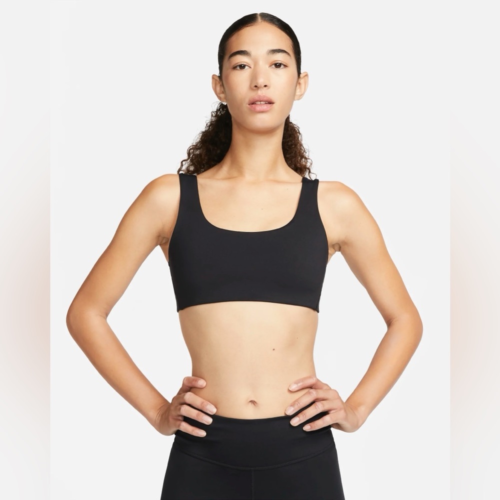 NWT Nike Alate All U Women's Light-Support Lightly Lined U-Neck Sports Bra